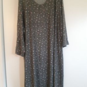Avenue Star Print Super Soft Sleep Shirt Size 26 28